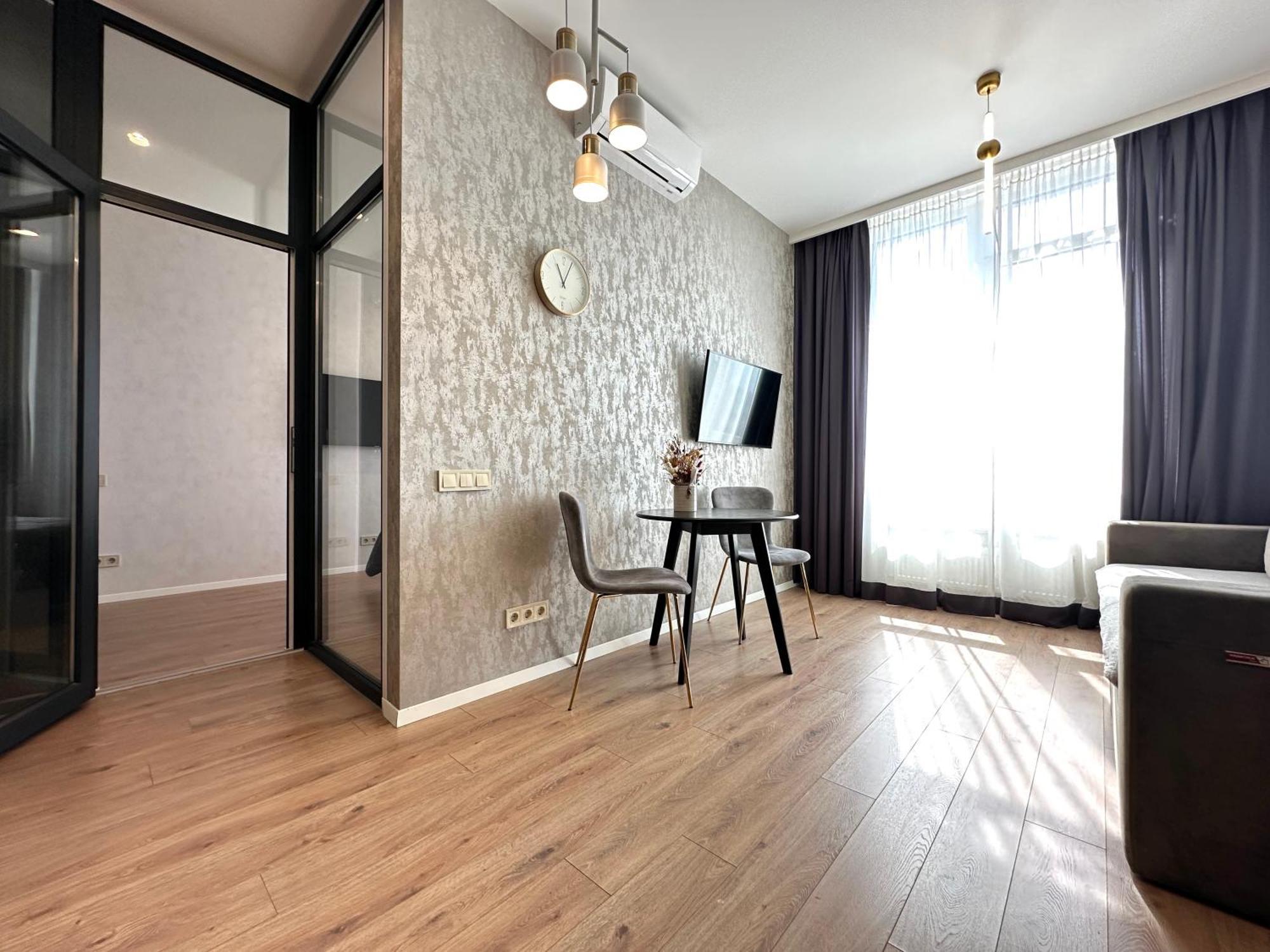 Kador Home Hotel Downtown Kyiv Room photo